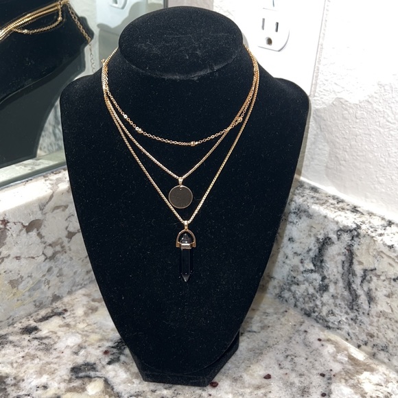 Layered Necklace with Pendant - Picture 6 of 6